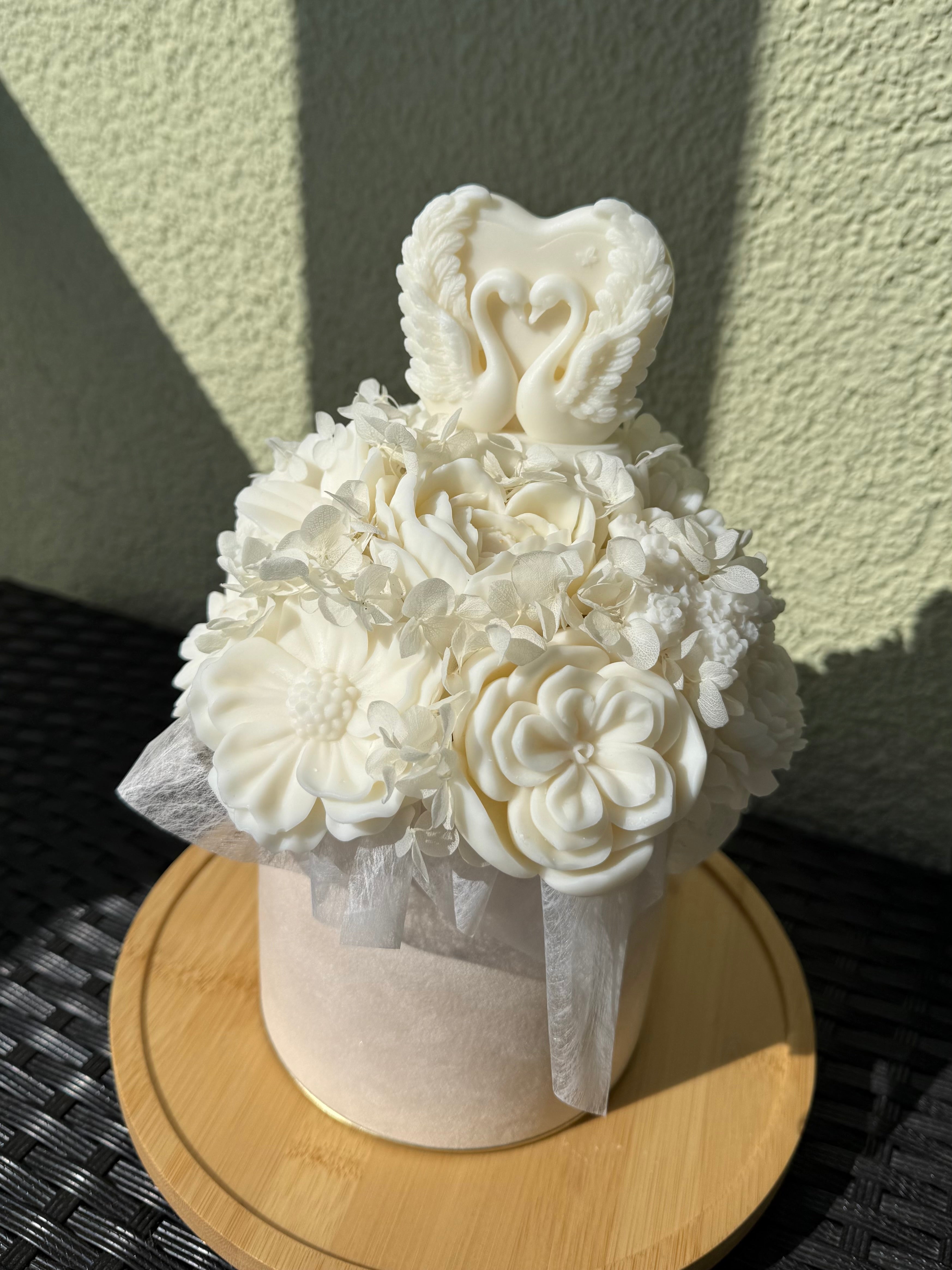 Wachsblumenstrauß Samt „Velvet Wedding“