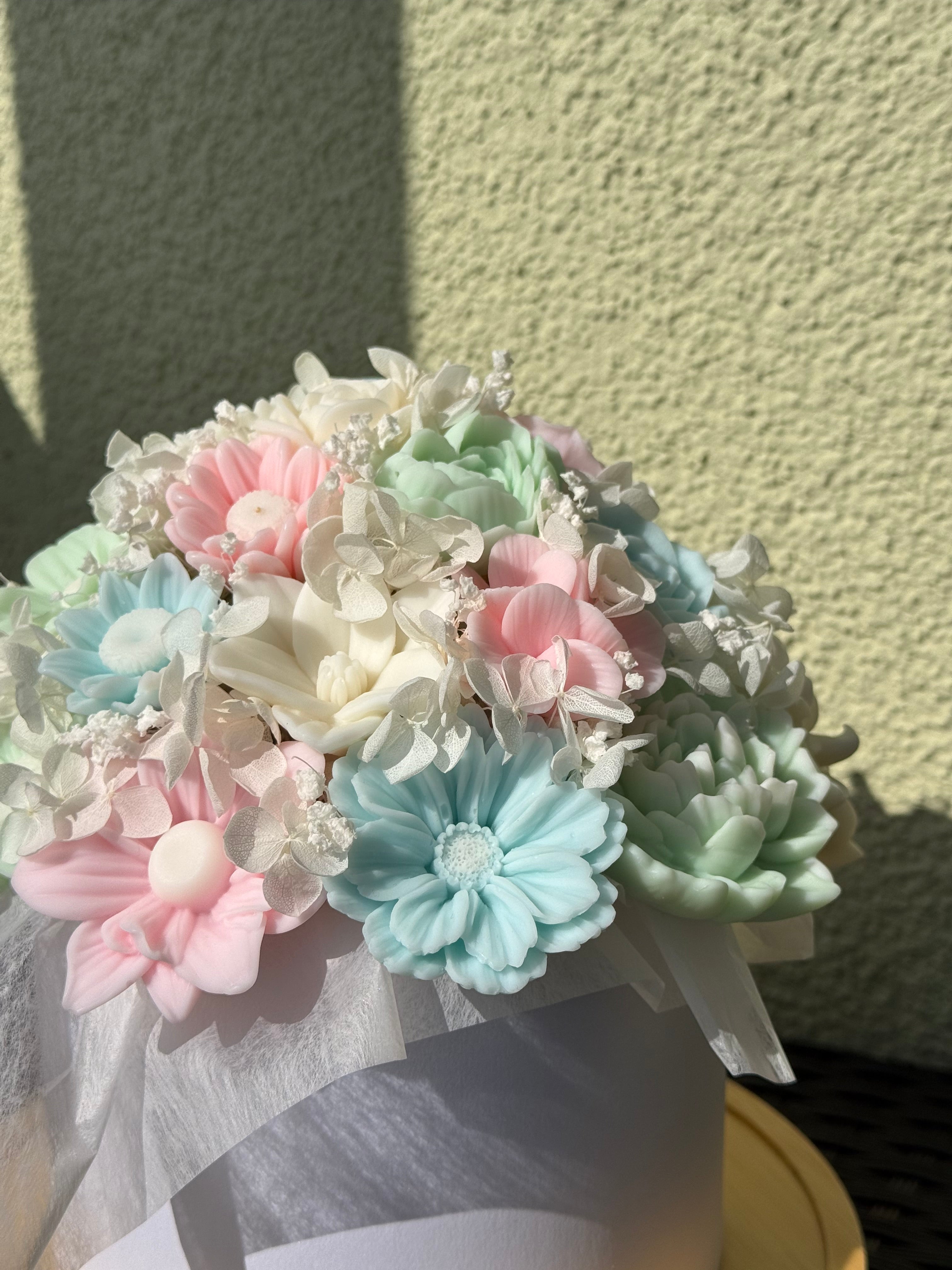 Wachsblumenstrauß XL „Deyde Bloom“