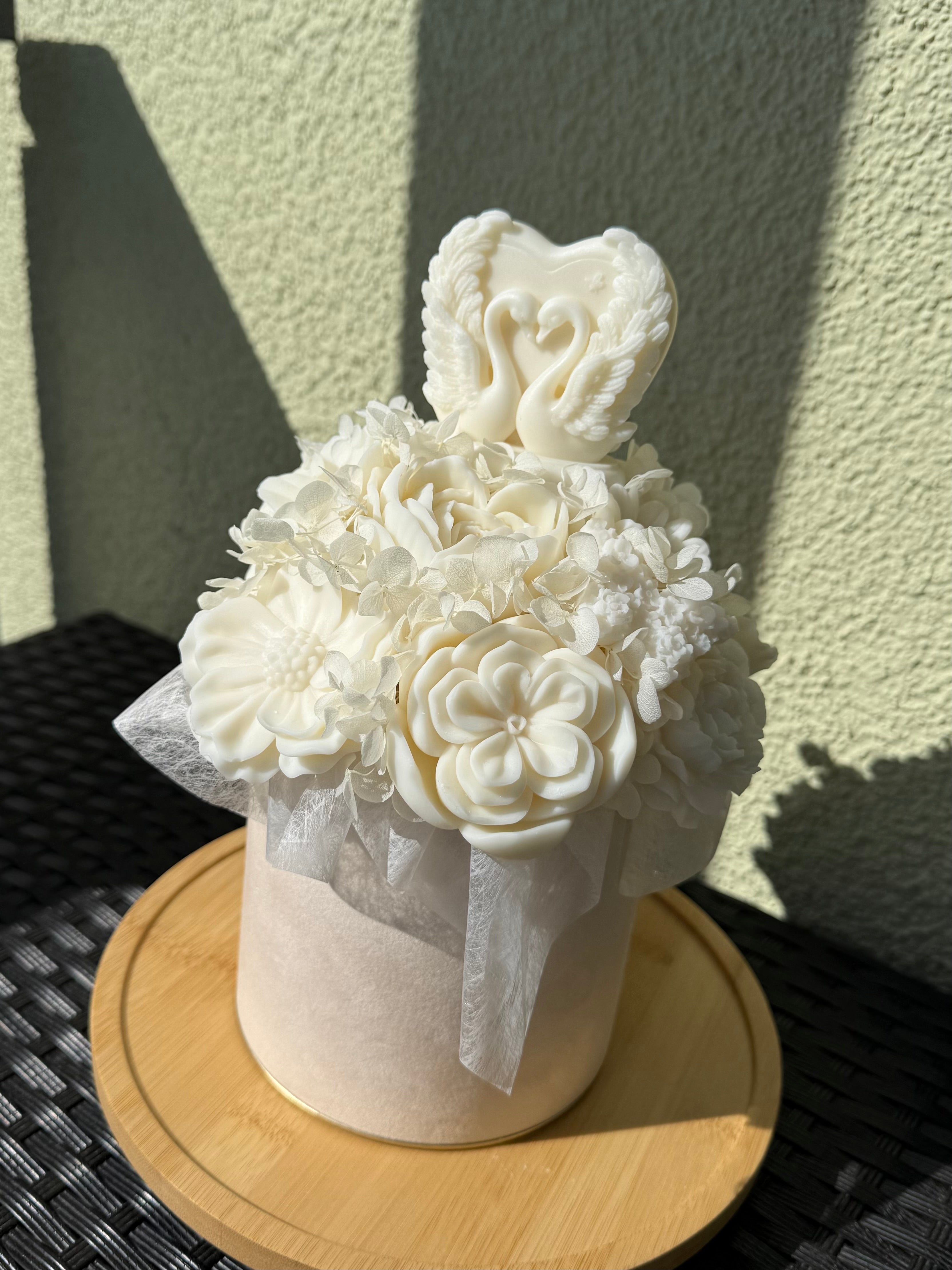 Wachsblumenstrauß Samt „Velvet Wedding“