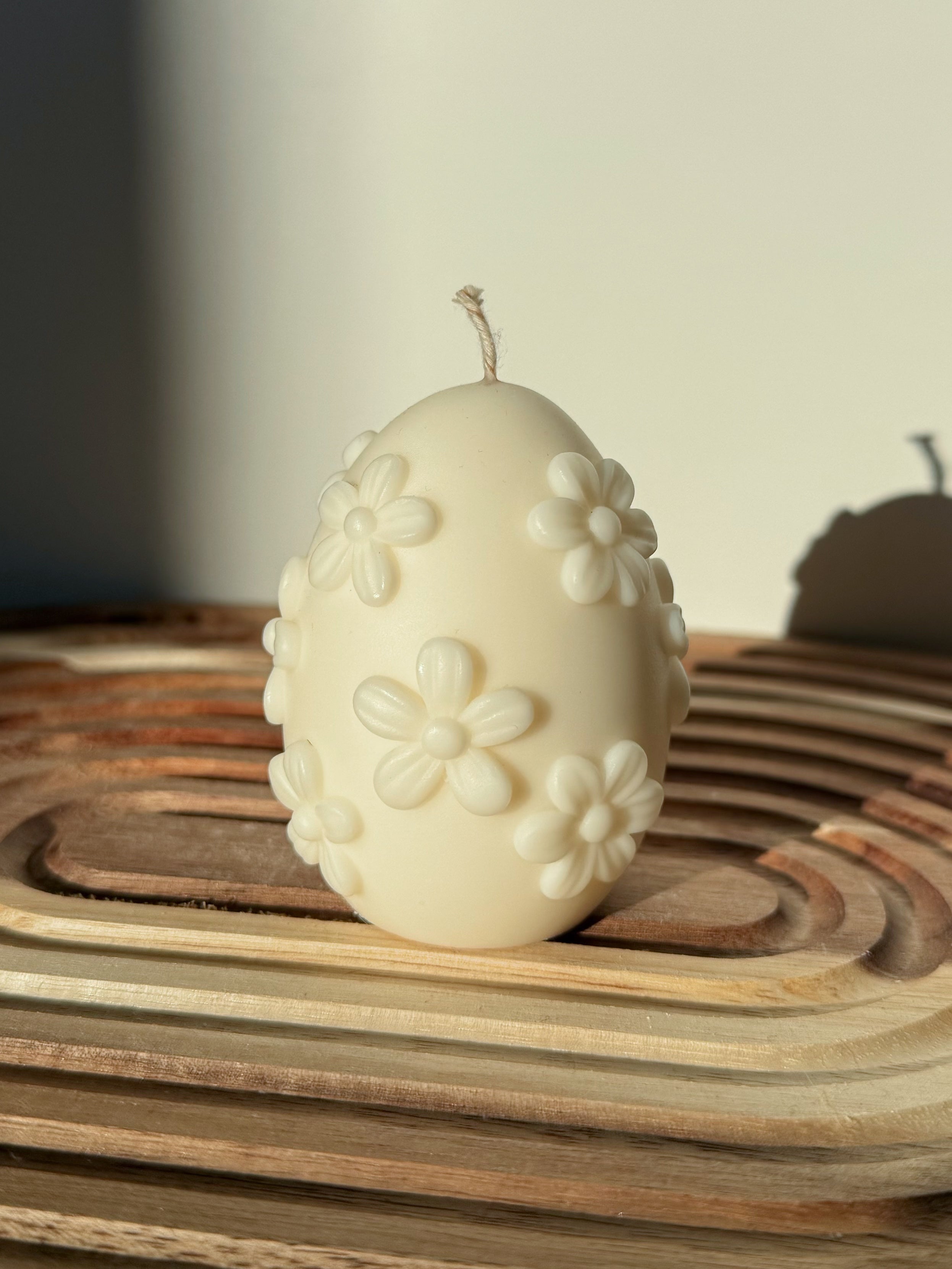 Standkerze „Osterei mit Blumen“