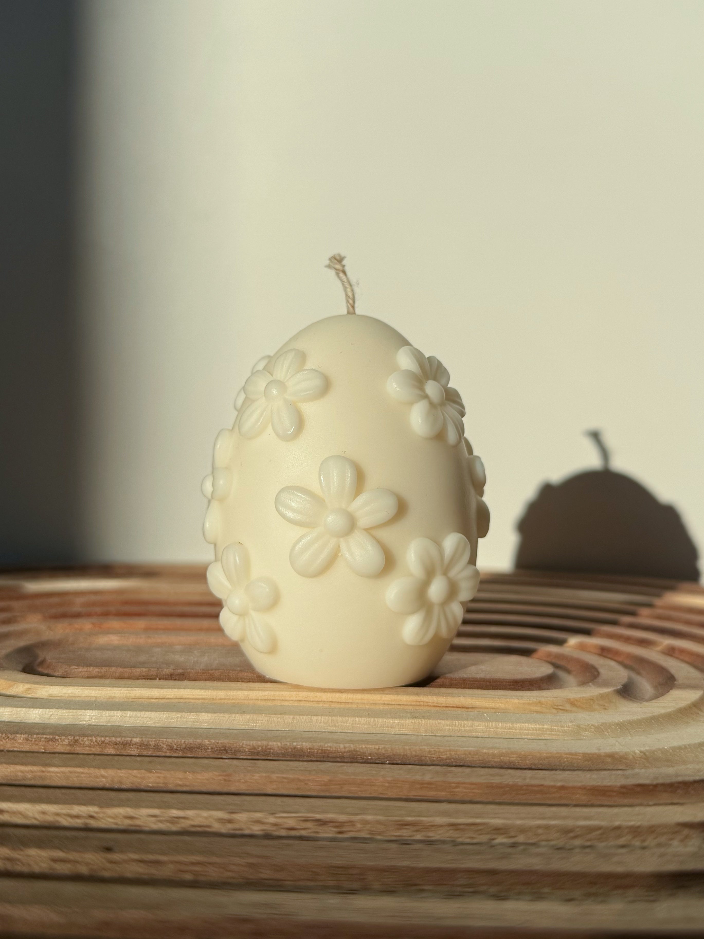 Standkerze „Osterei mit Blumen“