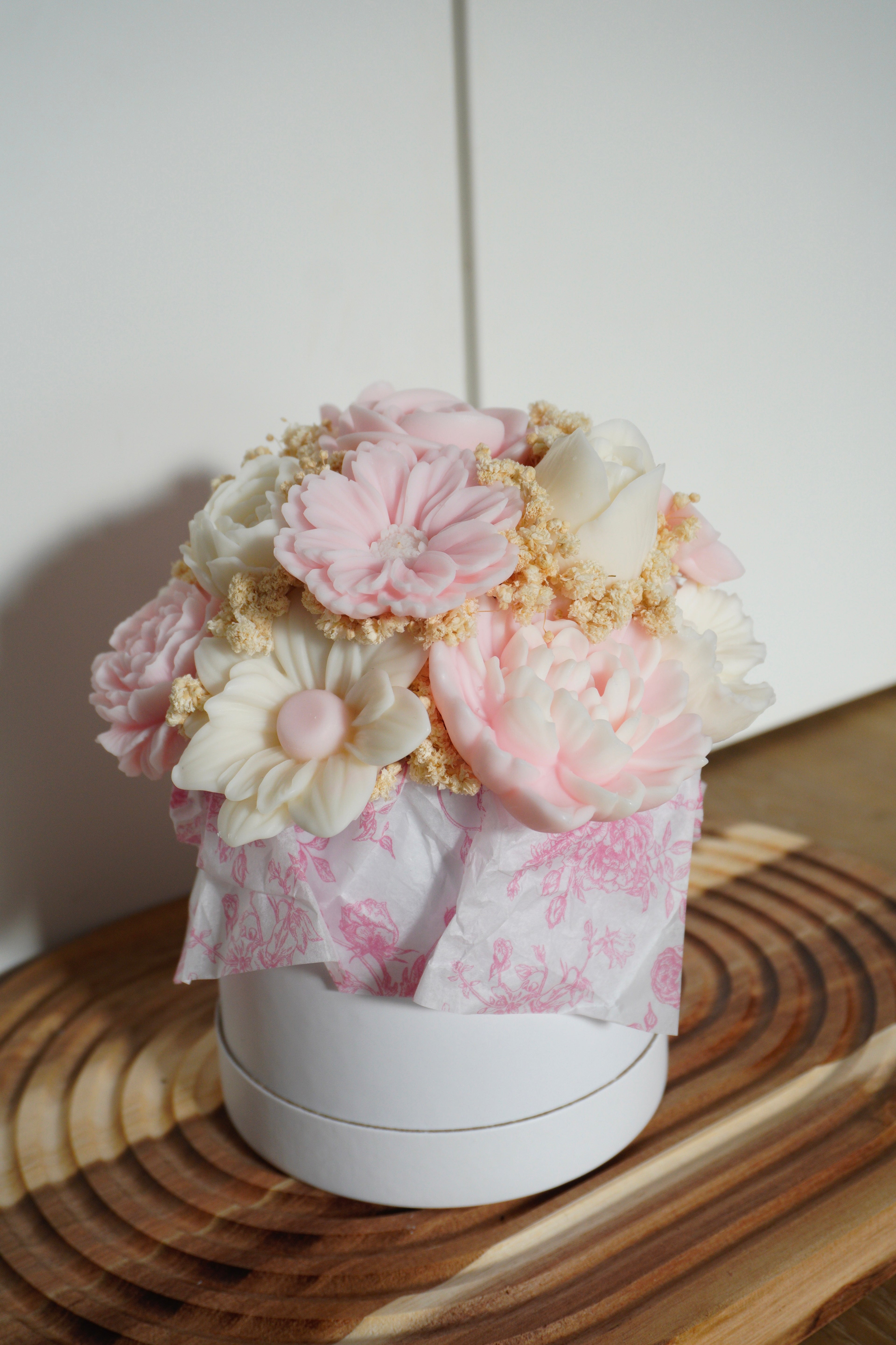 Wachsblumenstrauß „Malu“ - creme/rosa